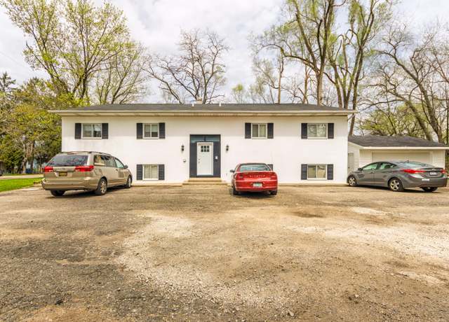 Property at 3227 St Joseph St, Kalamazoo, MI 49001, 8 beds, 8 baths