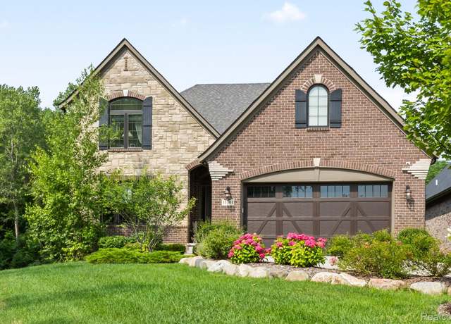 Property at 11701 Tuscany Ct, Plymouth, MI 48170, 4 beds, 4.5 baths