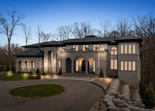 Property at 559 Barrington Park, Bloomfield Hills, MI 48304, 6 beds, 7.5 baths