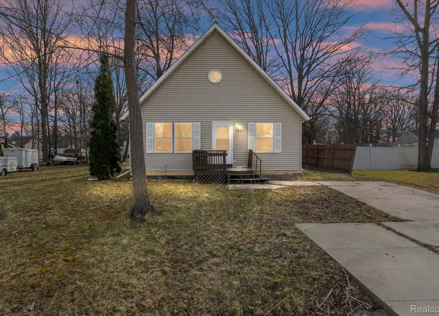 Property at 1459 Audrey St, Burton, MI 48509, 3 beds, 2 baths