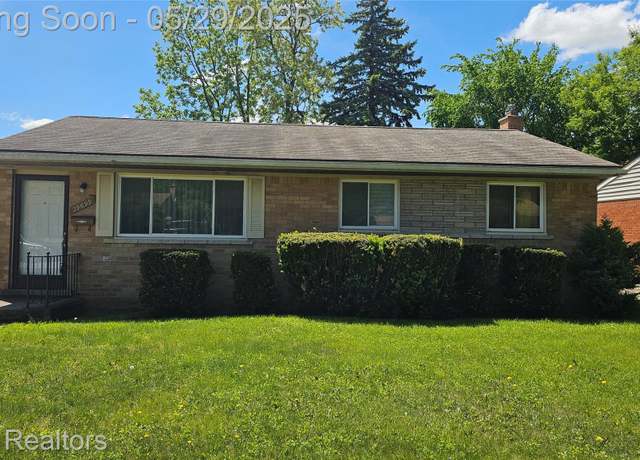 Property at 29699 Brown Ct, Garden City, MI 48135, 3 beds, 2 baths