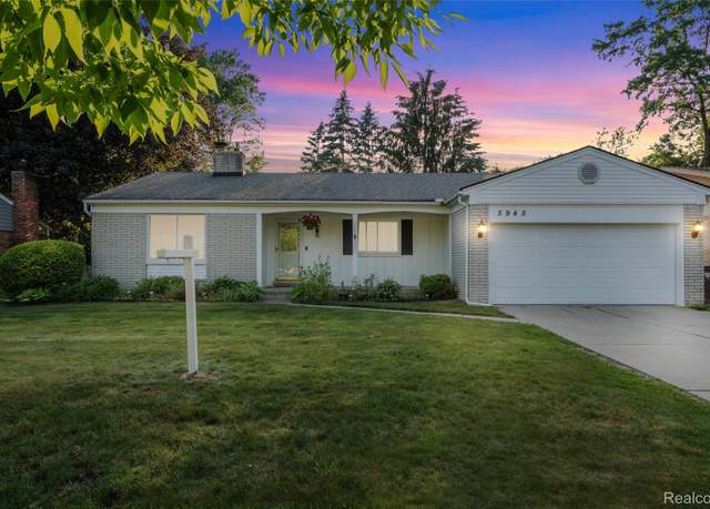 Property at 5945 Slate Dr, Troy, MI 48085, 3 beds, 3 baths