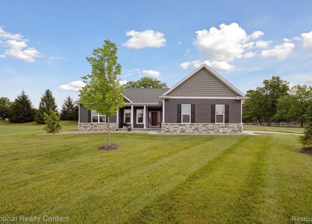 Property at 4506 Emerald Valley Loop, Fowlerville, MI 48836, 3 beds, 2 baths