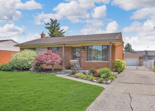 Property at 28052 Loretta Ave, Warren, MI 48092, 3 beds, 2 baths