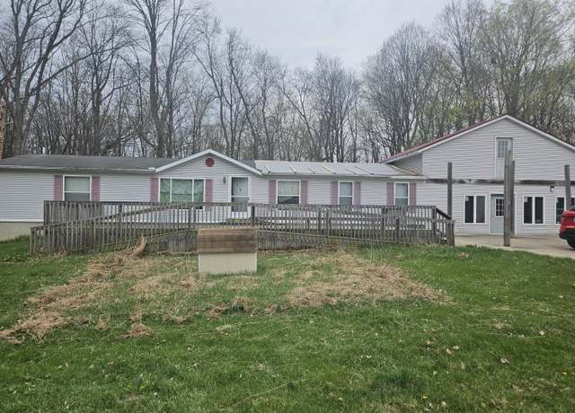 Property at 22530 M Dr N, Marshall, MI 49068, 3 beds, 2 baths