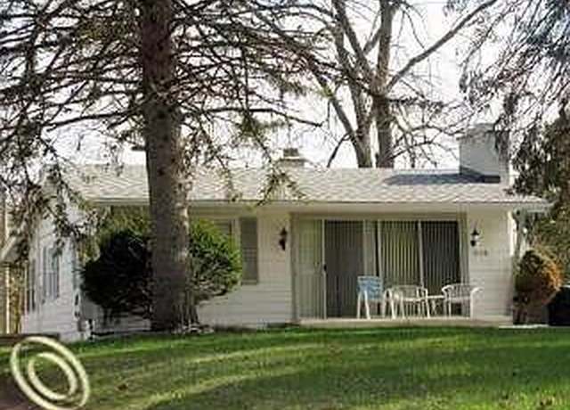 Property at 11458 Sumpter Rd, South Lyon, MI 48178, 2 beds, 1 bath