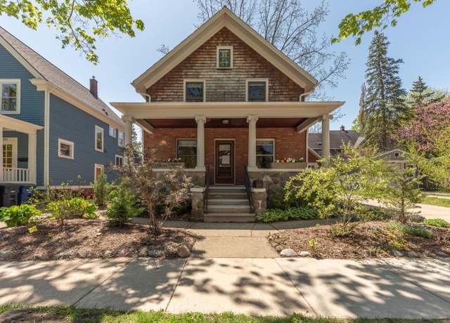 Property at 511 W Jefferson St, Ann Arbor, MI 48103, 3 beds, 1.5 baths