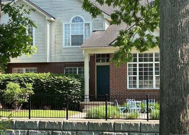 Property at 35202 Emma Cir, Walled Lake, MI 48390, 2 beds, 2 baths