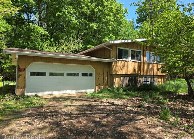 Property at 5900 Frenchline Rd, Marlette, MI 48453, 4 beds, 2 baths