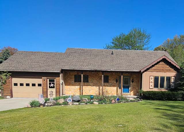 Property at 8764 Saunders Rd, Sterling, MI 48659, 3 beds, 2 baths