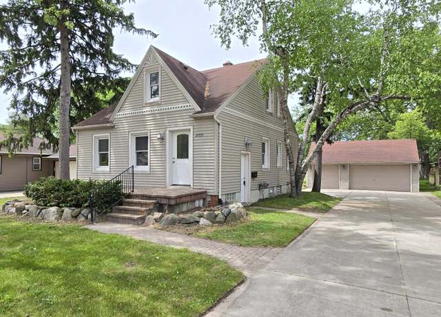 Property at 24795 Eureka Ave, Warren, MI 48091, 4 beds, 2 baths