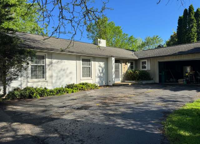 Property at 8610 N Waumegah Rd, Clarkston, MI 48348, 3 beds, 2.5 baths