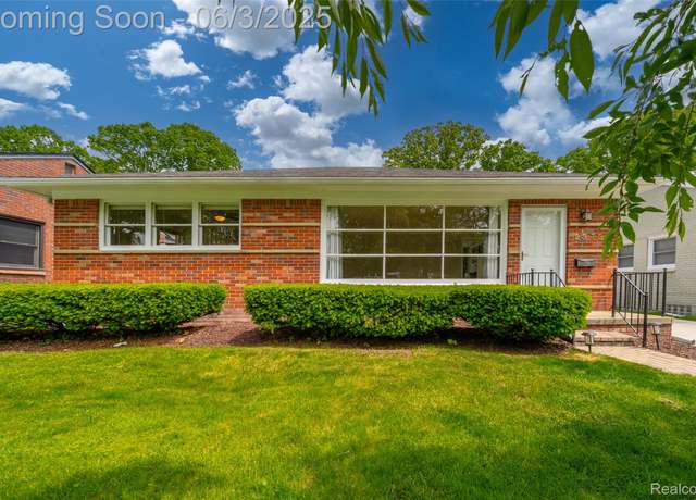 Property at 2375 Derby Rd, Troy, MI 48084, 4 beds, 2 baths