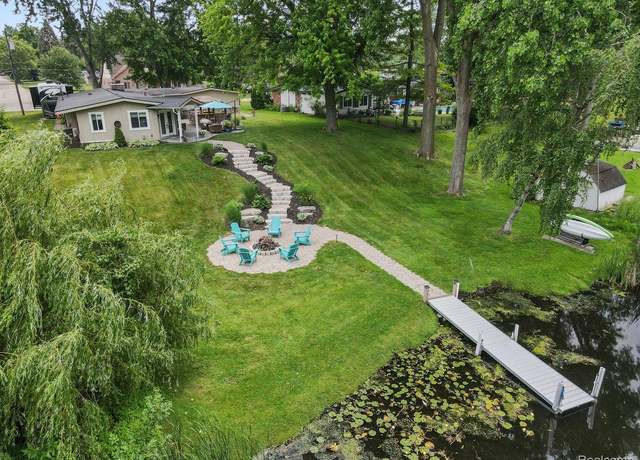 Property at 2159 Helmsford Dr, Wolverine Lake, MI 48390, 3 beds, 1.5 baths