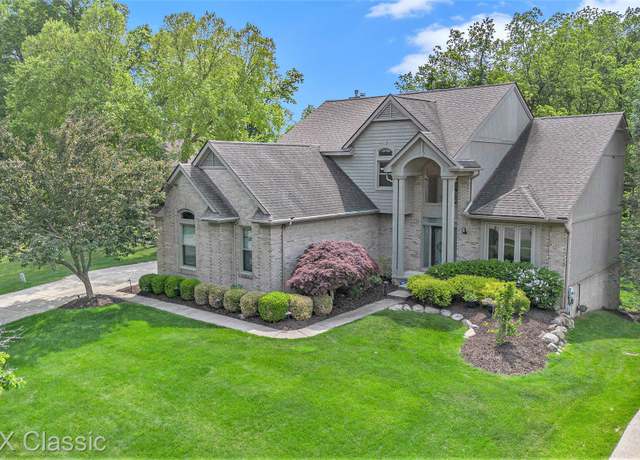 Property at 40515 Paisley Cir, Novi, MI 48377, 4 beds, 3.5 baths