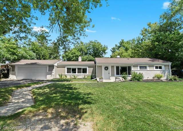 Property at 216 Fernbarry Dr, Waterford Charter Township, MI 48328, 3 beds, 1 bath