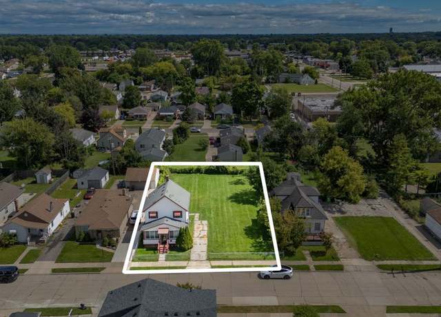 Property at 25124 Blair St, Roseville, MI 48066, 3 beds, 1.5 baths