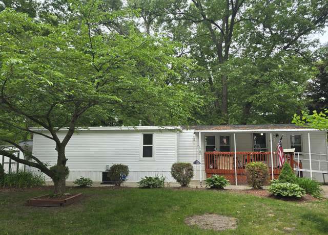 Property at 2317 Shamrock Ln, Muskegon, MI 49442, 2 beds, 1 bath