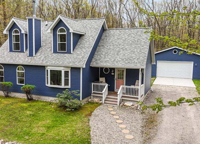 Property at 4480 Mockingbird Cir, Farwell, MI 48622, 3 beds, 2 baths