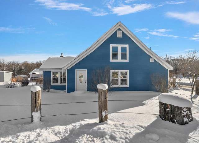 Property at 1301 56th St, Fennville, MI 49408, 3 beds, 2 baths
