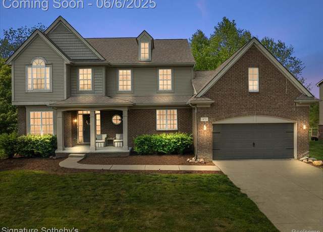 Property at 871 Wynstone Cir S, Oakland, MI 48363, 4 beds, 2.5 baths