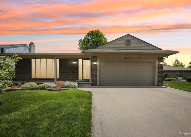 Property at 1601 Trail Dr, Trenton, MI 48183, 4 beds, 2.5 baths