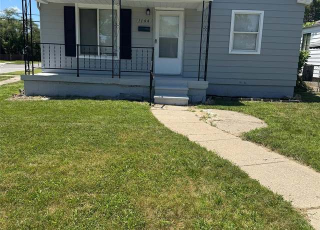 Property at 1144 Center St, Inkster, MI 48141, 3 beds, 1.5 baths