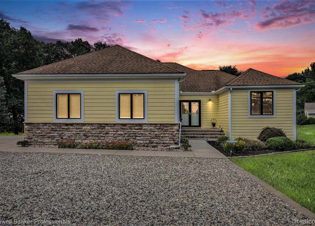 Property at 1282 Indianwood Rd, Lake Orion, MI 48362, 3 beds, 3.5 baths