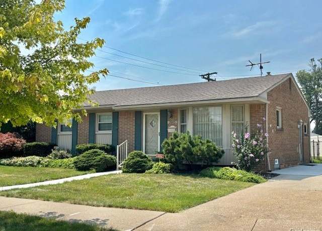 Property at 2605 Canterbury St, Trenton, MI 48183, 3 beds, 1.5 baths