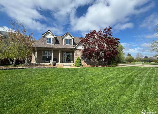 Property at 25345 Hunter Ln, Flat Rock, MI 48134, 3 beds, 3 baths