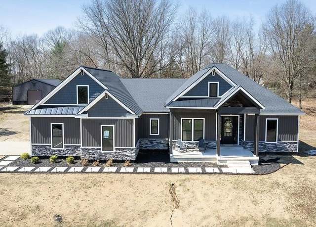 Property at 8477 84th St SE, Alto, MI 49302, 3 beds, 2 baths