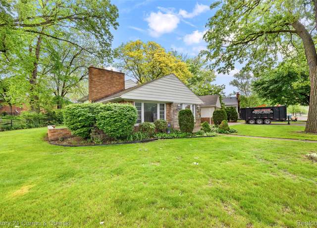 Property at 23550 Fordson Dr, Dearborn, MI 48124, 3 beds, 2 baths