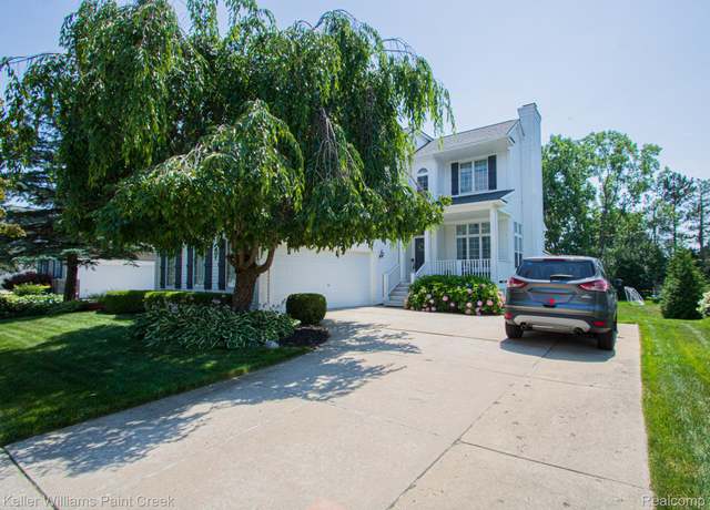 Property at 1183 Fountain View Ln, Oxford, MI 48371, 5 beds, 3.5 baths