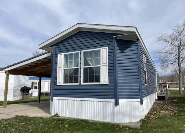 Property at 1215 Castle Dr #38, Fremont, MI 49412, 2 beds, 2 baths