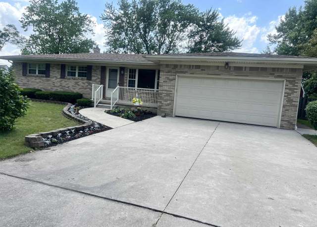 Property at 928 S Raisinville Rd, Monroe, MI 48161, 4 beds, 2.5 baths