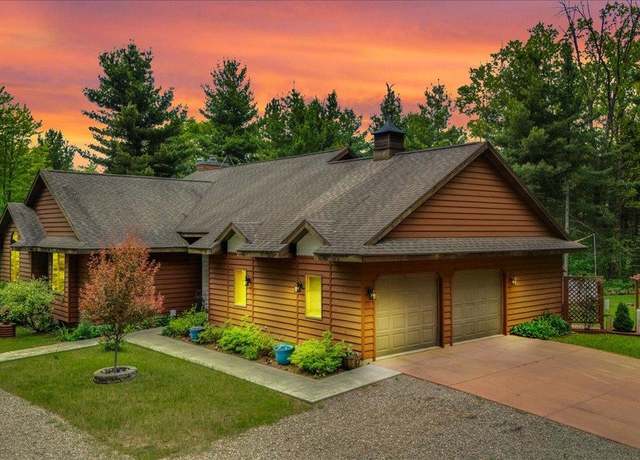 Property at 6369 Wooded Trl, Houghton Lake, MI 48629, 3 beds, 2.5 baths