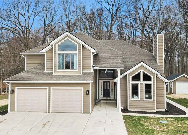 Property at 8155 Sheraton Park Dr, Fenton, MI 48430, 6 beds, 3.5 baths