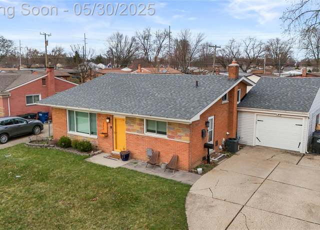 Property at 771 Easley Dr, Westland, MI 48186, 3 beds, 1.5 baths