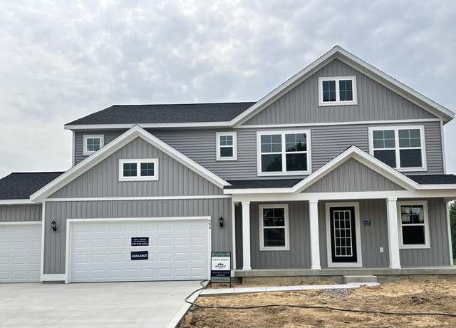 Property at 695 Waterford Village Dr, Walker, MI 49534, 4 beds, 2.5 baths