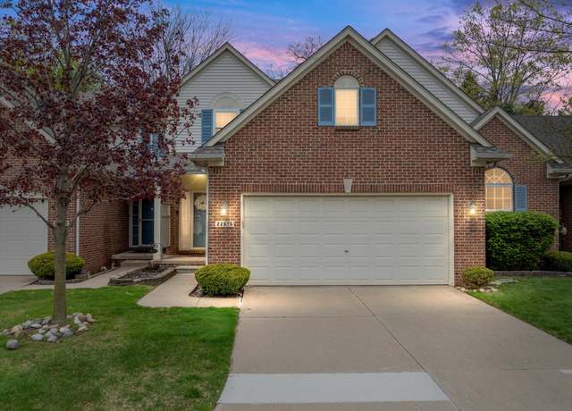 Property at 22875 Coachlight Cir, Taylor, MI 48180, 2 beds, 2.5 baths