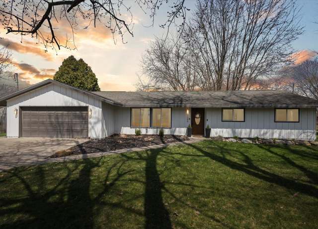 Property at 9240 Cady Rd, Jackson, MI 49201, 3 beds, 2.5 baths