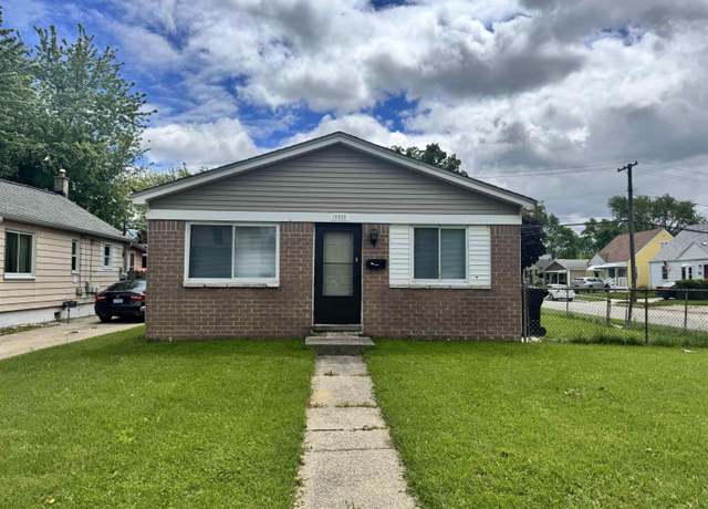 Property at 18906 Meier St, Roseville, MI 48066, 3 beds, 1 bath