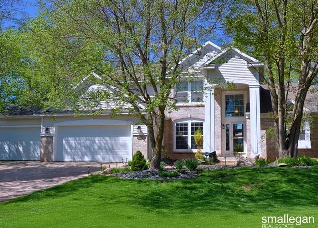 Property at 3549 Meadow Grove Dr SE, Kentwood, MI 49512, 5 beds, 3.5 baths