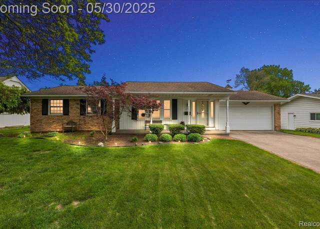 Property at 7188 Vicksburg Cir, Shelby Twp, MI 48317, 3 beds, 1.5 baths