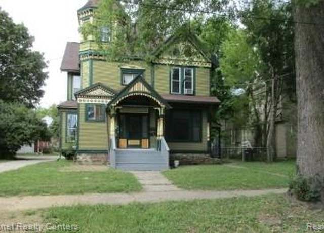 Property at 612 1st St, Jackson, MI 49203, 5 beds, 3.5 baths