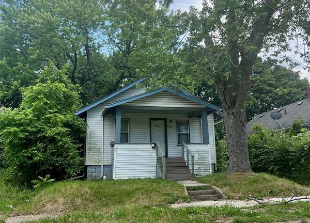 Property at 802 E Russell Ave, Flint, MI 48505, 2 beds, 1 bath