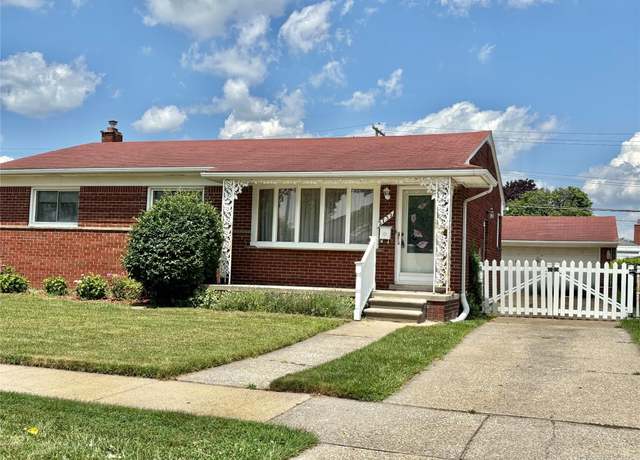 Property at 2732 Webster Ave, Trenton, MI 48183, 3 beds, 1 bath