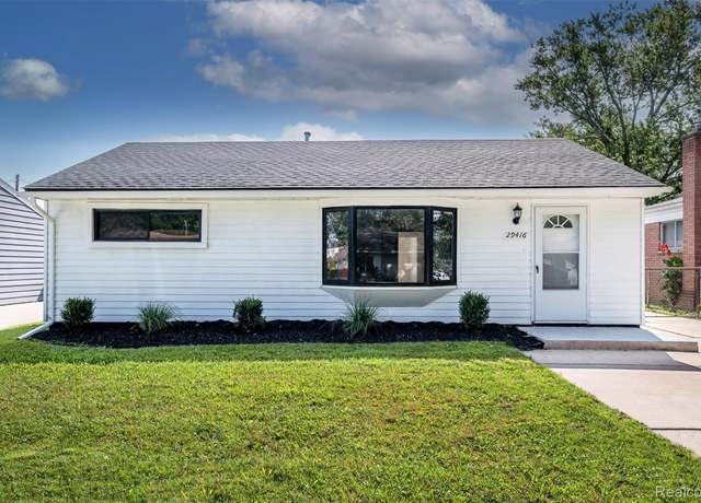Property at 29416 Mcdonald St, Roseville, MI 48066, 3 beds, 1.5 baths