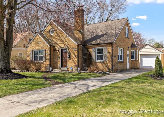 Property at 2515 Eastern Ave SE, Grand Rapids, MI 49507, 3 beds, 2 baths