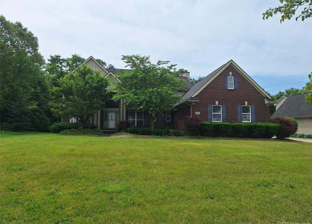Property at 8993 Haymarket St, White Lake, MI 48386, 4 beds, 3.5 baths